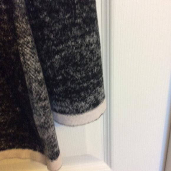 Women sweater - Picture 2 of 9